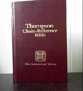 Thompson Chain-Reference Bible. New International Version